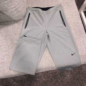 Nike utility SweatPants!! NEVER WORN!! Size: S